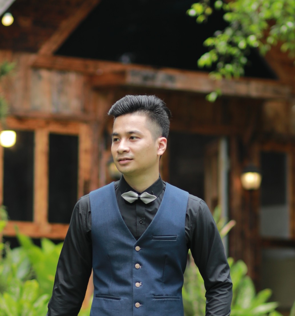 Vuong Tan Nhac portrait